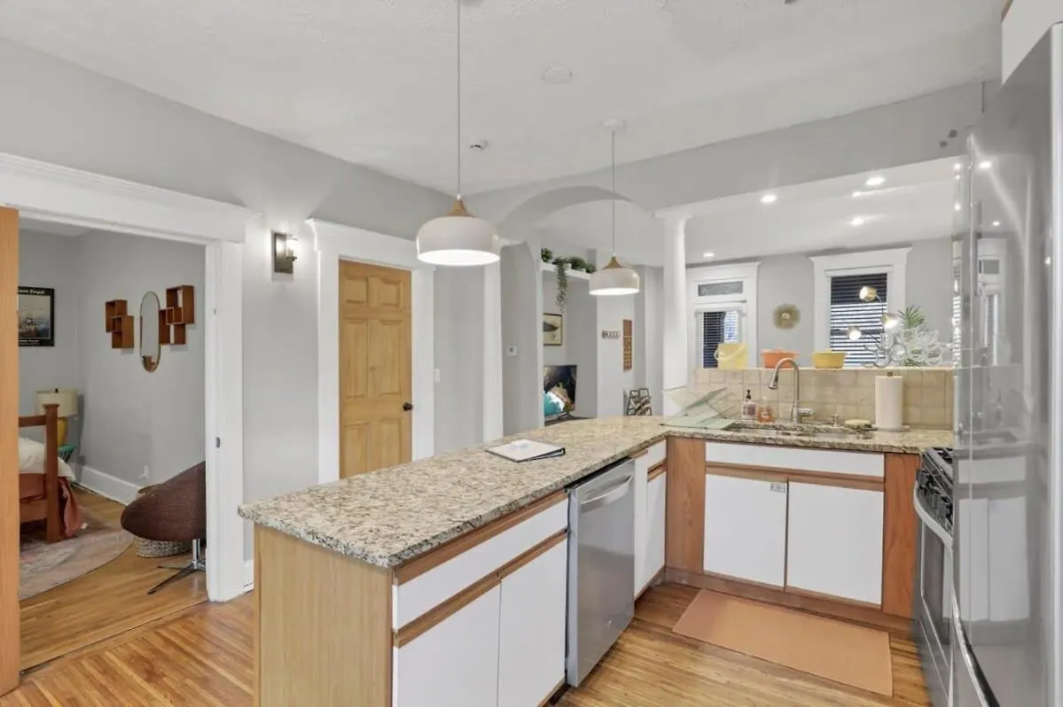 The Goodale Retreat - 2 Bedroom 2Bath Columbus